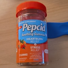 Pepcid Soothing Gummies Peach-Raspberry 32 Ct Heartburn + Stress Relief Oct 2027