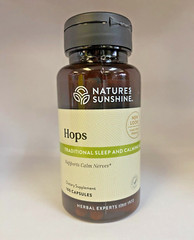 Hops Flower- 100 Capsules – supports sleep and calming nerves